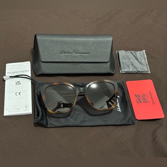 Salvatore Ferragamo SF 1026S 214 Tortoise Sunglasses - Picture 4 of 10